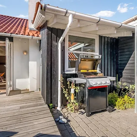 Tede - 1km From The Sea By Interhome