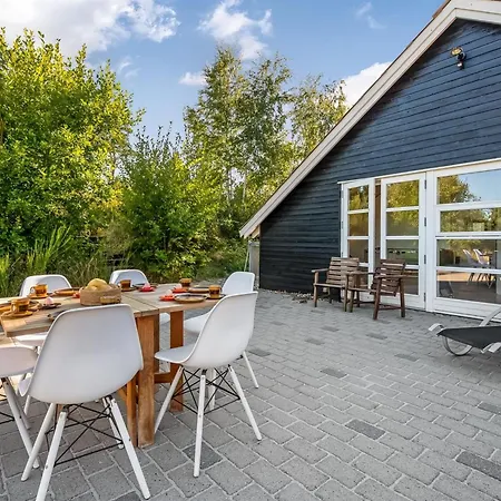 Tede - 1km From The Sea By Interhome
