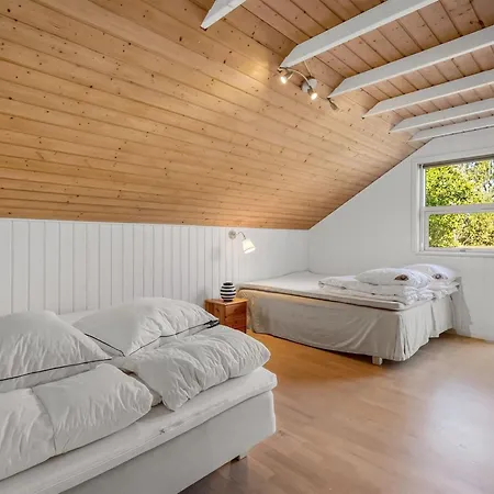 Nyaraló Tede - 1km From The Sea By Interhome *
